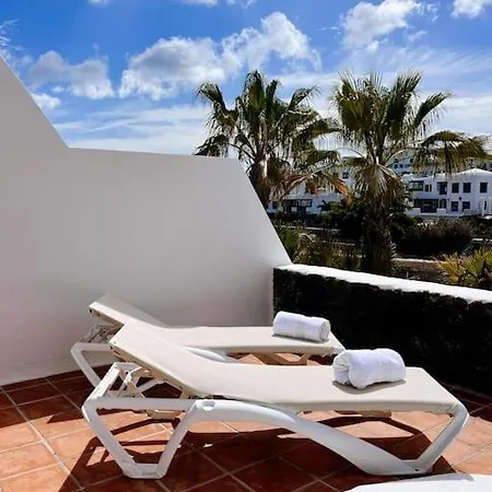 Casa Buna Colorada Playa Blanca