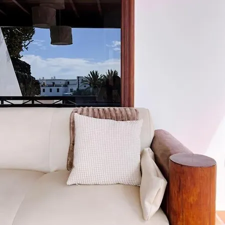 Casa Buna Colorada * Playa Blanca